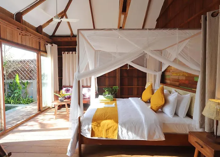 Dontrei Private Pool Bungalow-free Pickup Siem Reap